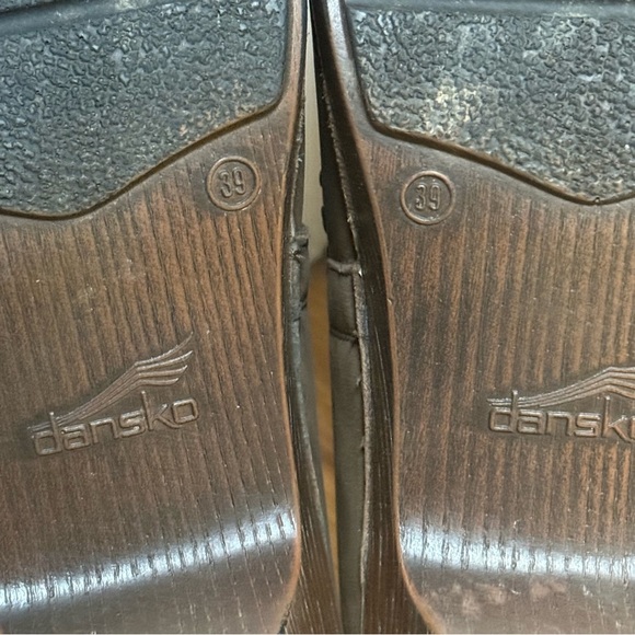 Dansko Mavis Brown Nubuck Leather Studded Slip On Clogs Shoes Size 39 US 9 - Picture 9 of 10